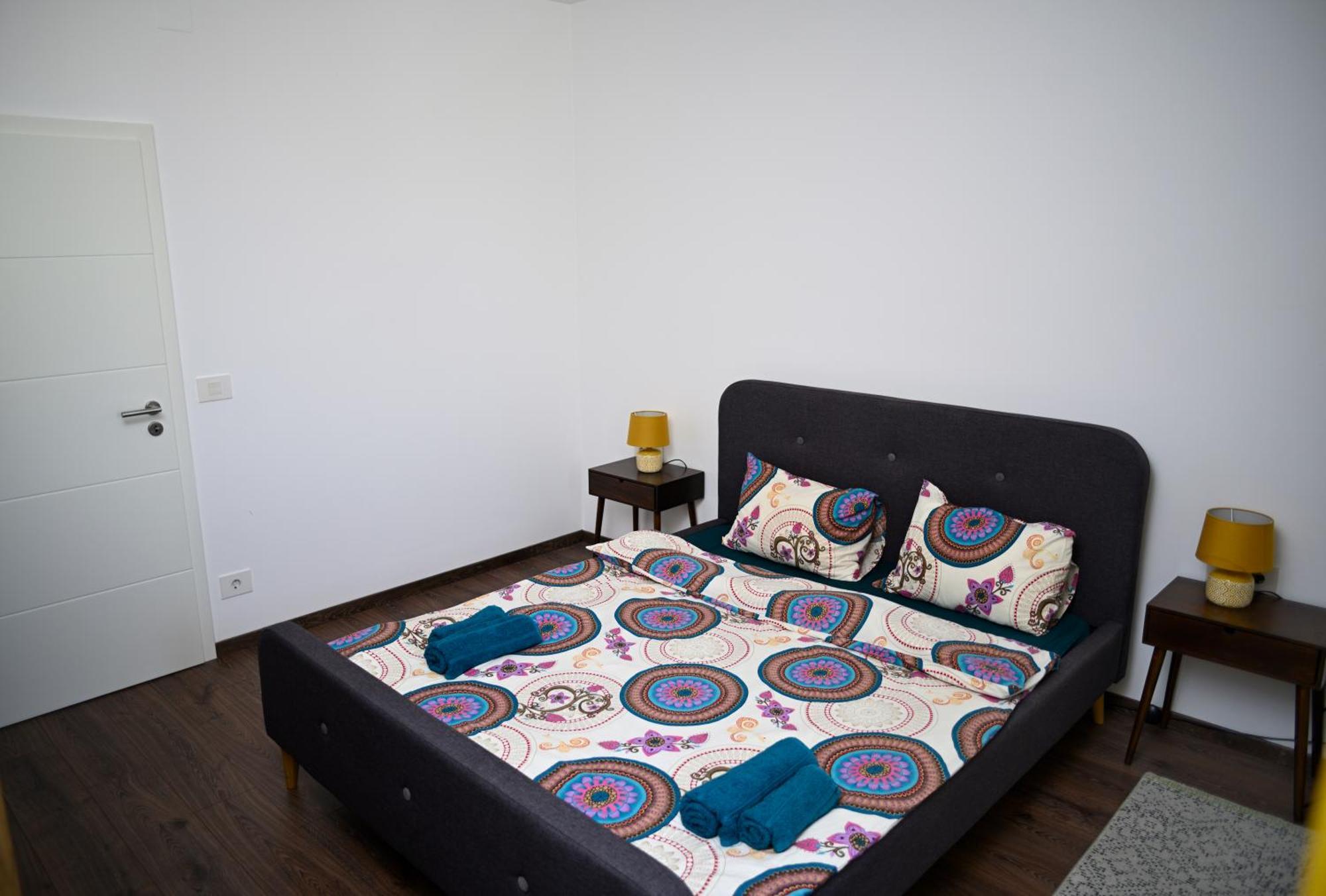 Mirvana Apartments Metheor Executive Suite Timişoara Exteriör bild