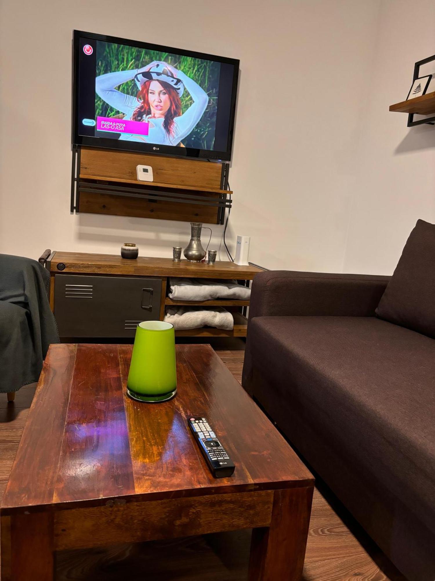 Mirvana Apartments Metheor Executive Suite Timişoara Exteriör bild